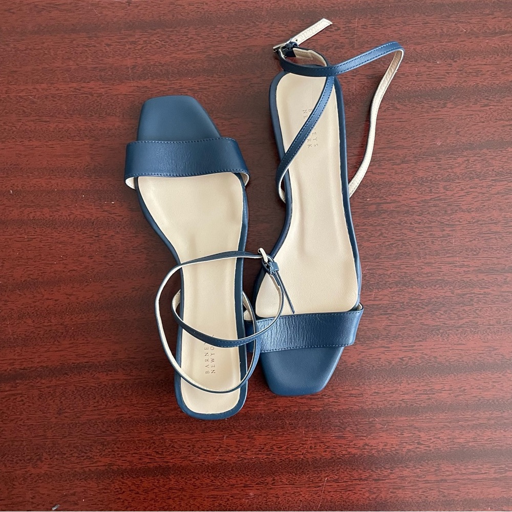 Barneys New York Navy Kitten Heels